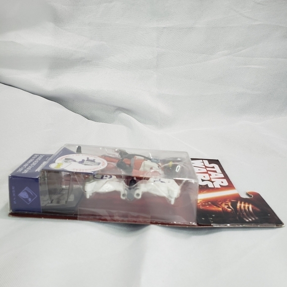 Star Wars The Force Awakens Poe Dameron Action Figure Sealed Disney Hasbro 2015 - Picture 7 of 12